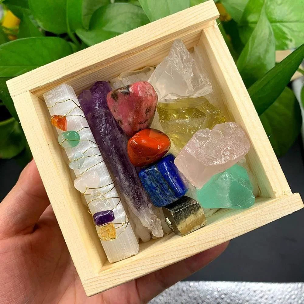 10 Healing Crystals In a Box - Glova