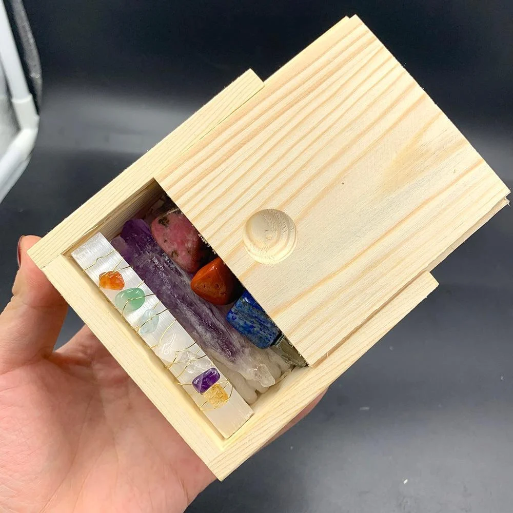 10 Healing Crystals In a Box - Glova