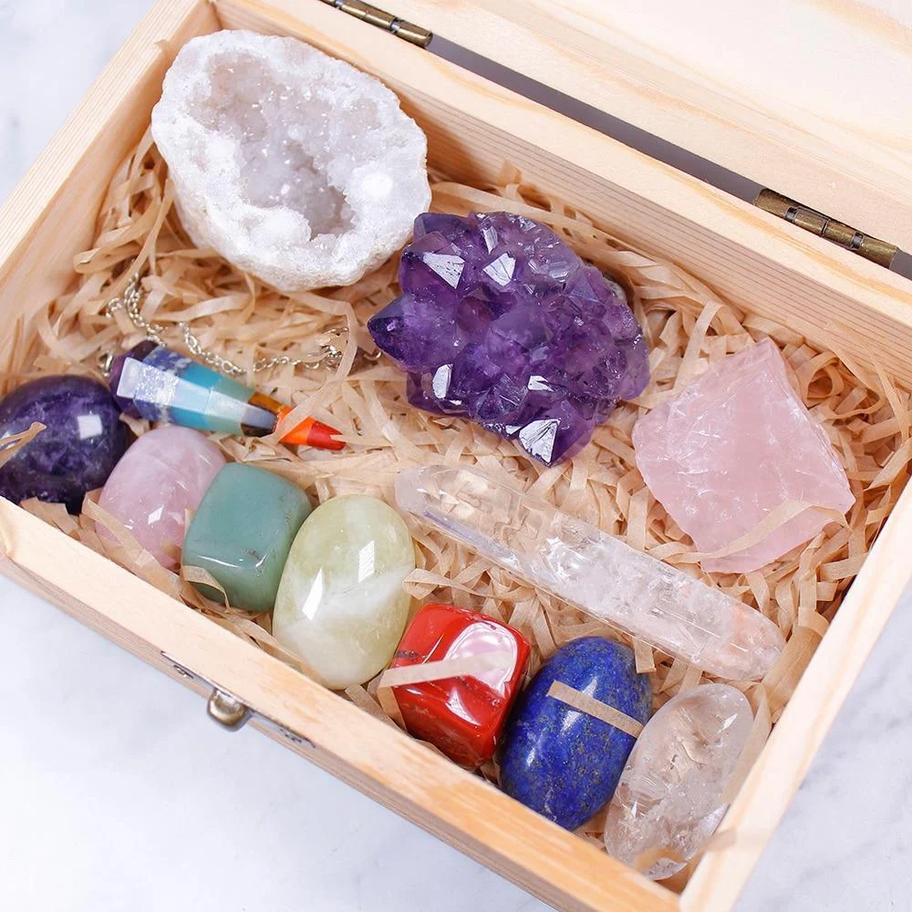 12 Healing Crystals in a Box - Glova