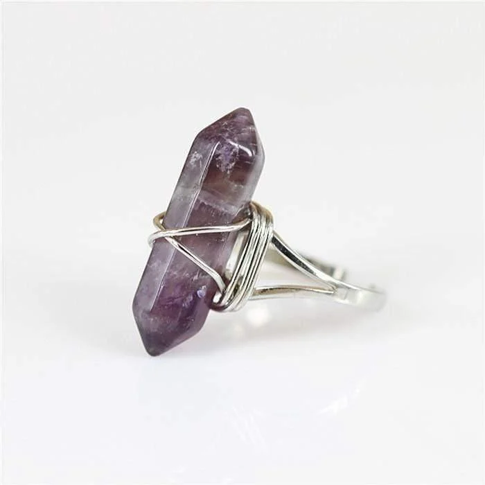 Amethyst Crystal Point Quartz Ring - Glova