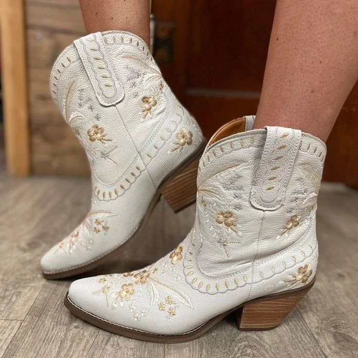 Arizona Embroidered Western Boots - Glova