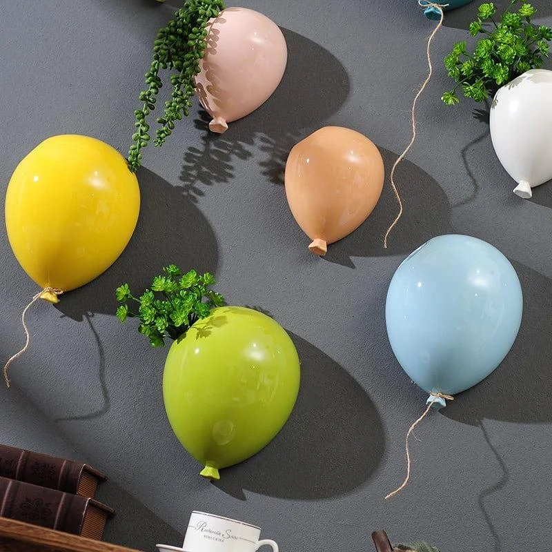 Balloon Shaped Wall Pot - Glova