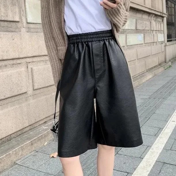 Basic Faux Leather Half Pants - Glova