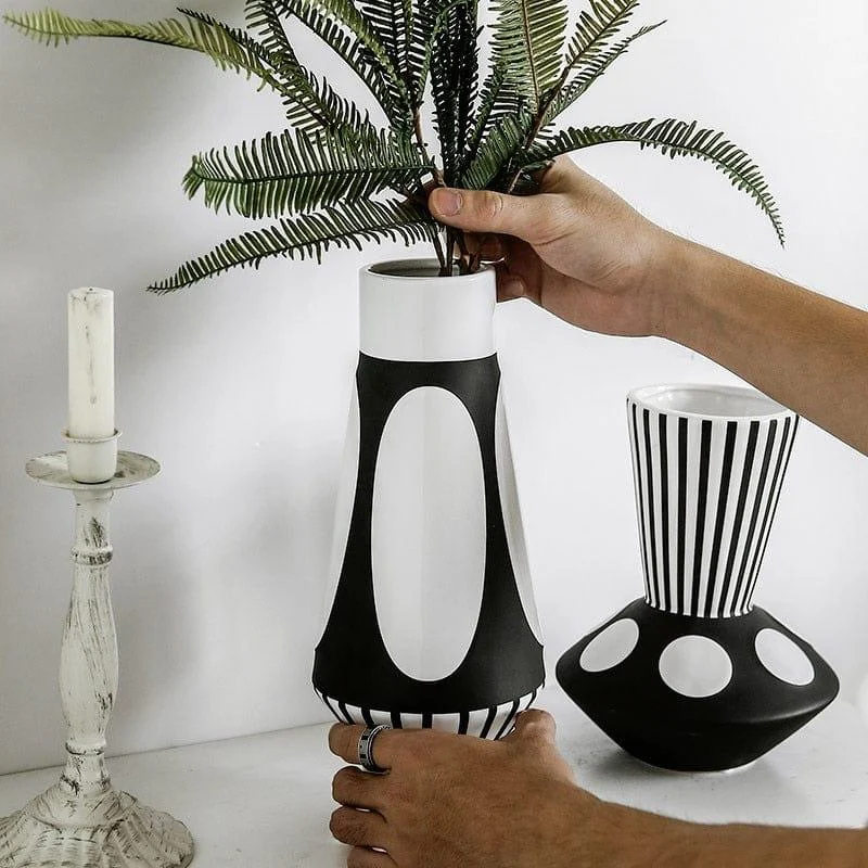 Black And White Irregular Vase - Glova