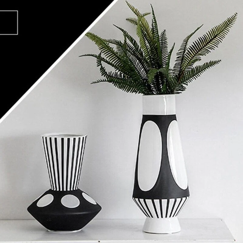 Black And White Irregular Vase - Glova