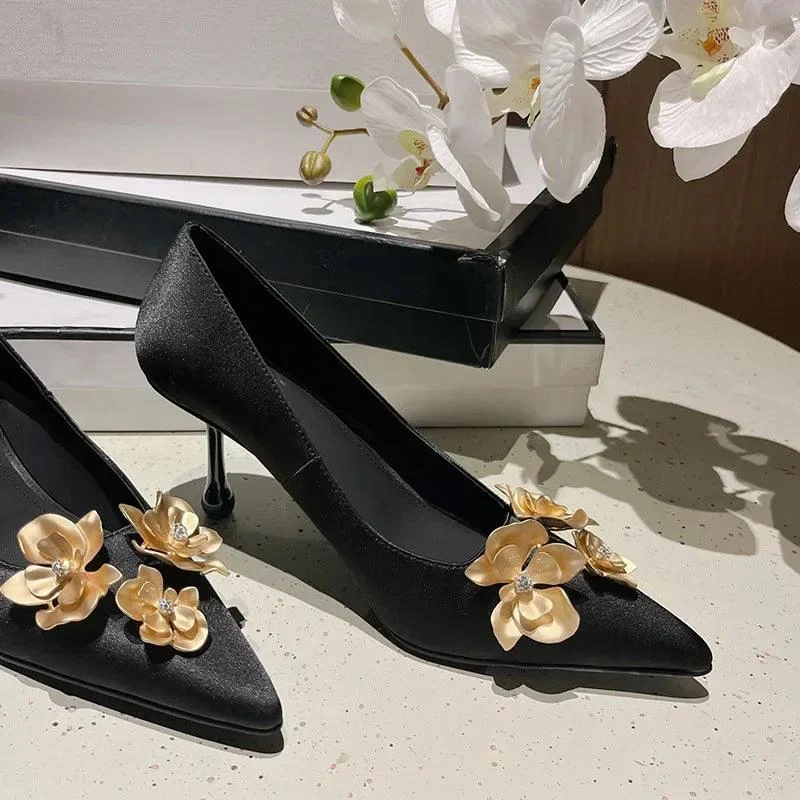 Black Gold Metallic Flower Pumps Fine High Heel Shoes - Glova