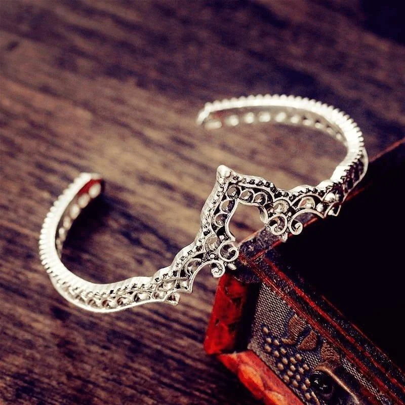 Bohemian Princess Love Bangle - Glova