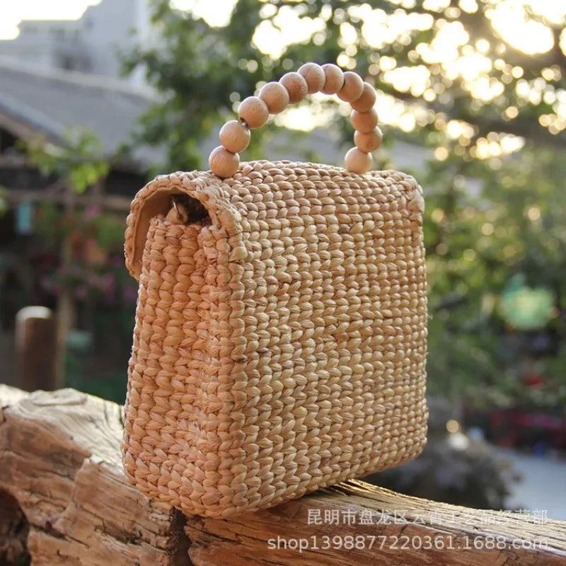 Cahya Wooden Bead Handle Straw Handbag - Glova