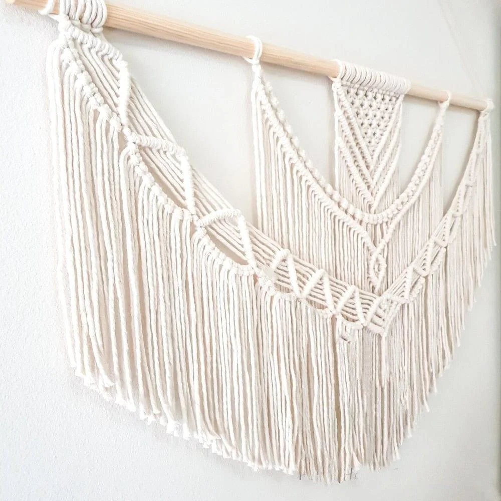 Chic Hand Woven Macrame Wall Hanging - Glova