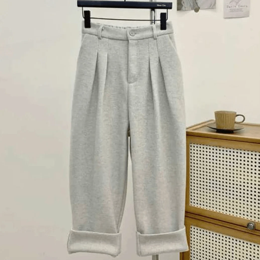 Chic Pleated Woolen Newsboy Pants - Glova