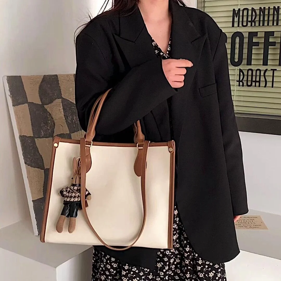 Commuting PU Leather Tassel Shoulder Bag - Glova