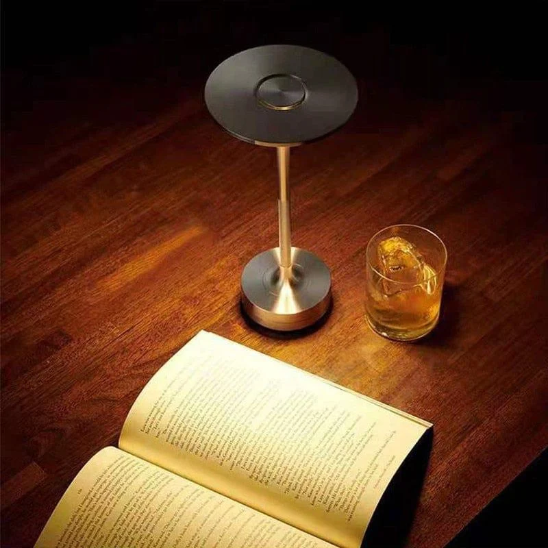 Cordless Metallic LED Table Lamp - Glova