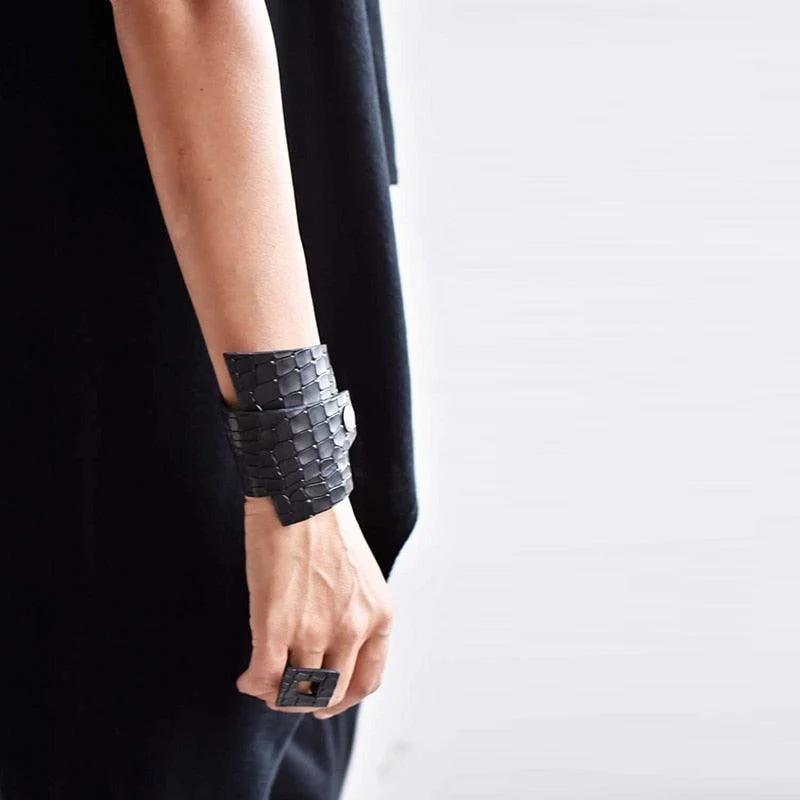 Croc Effect Leather Wrap Bracelet & Ring - Glova