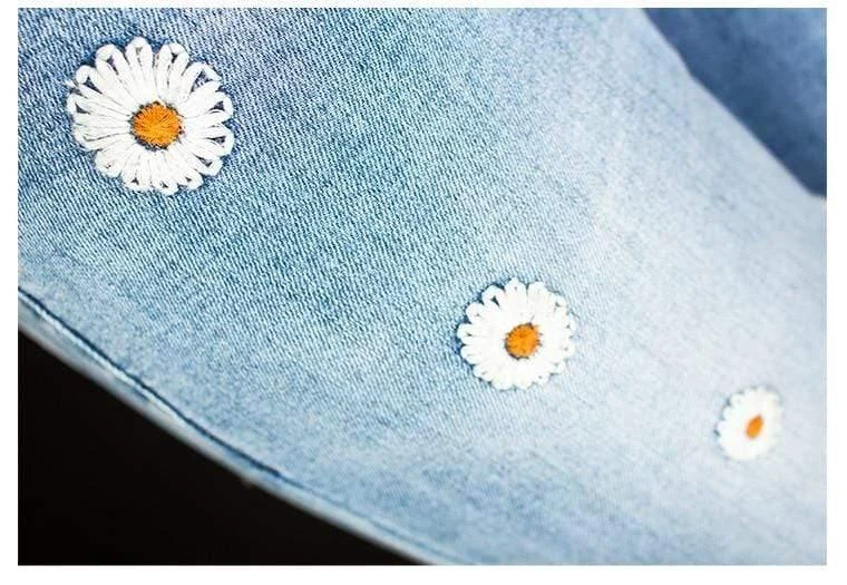 Daisies Embroidered Flare jeans - Glova