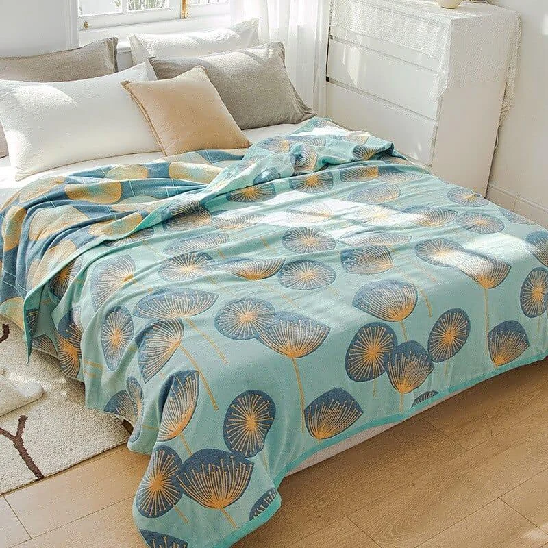 Dandelion Print Cotton Quilt - Glova