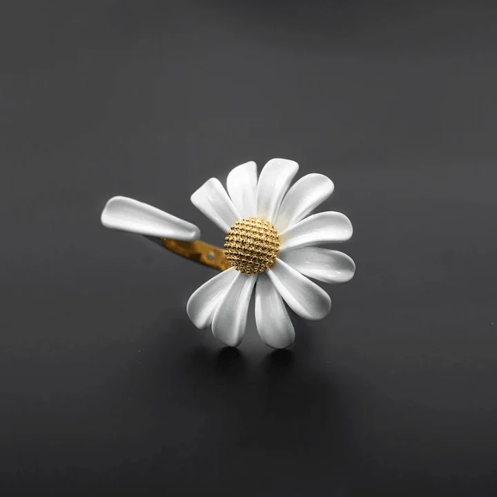 Delicate 3D Daisy Flower Ring - Glova