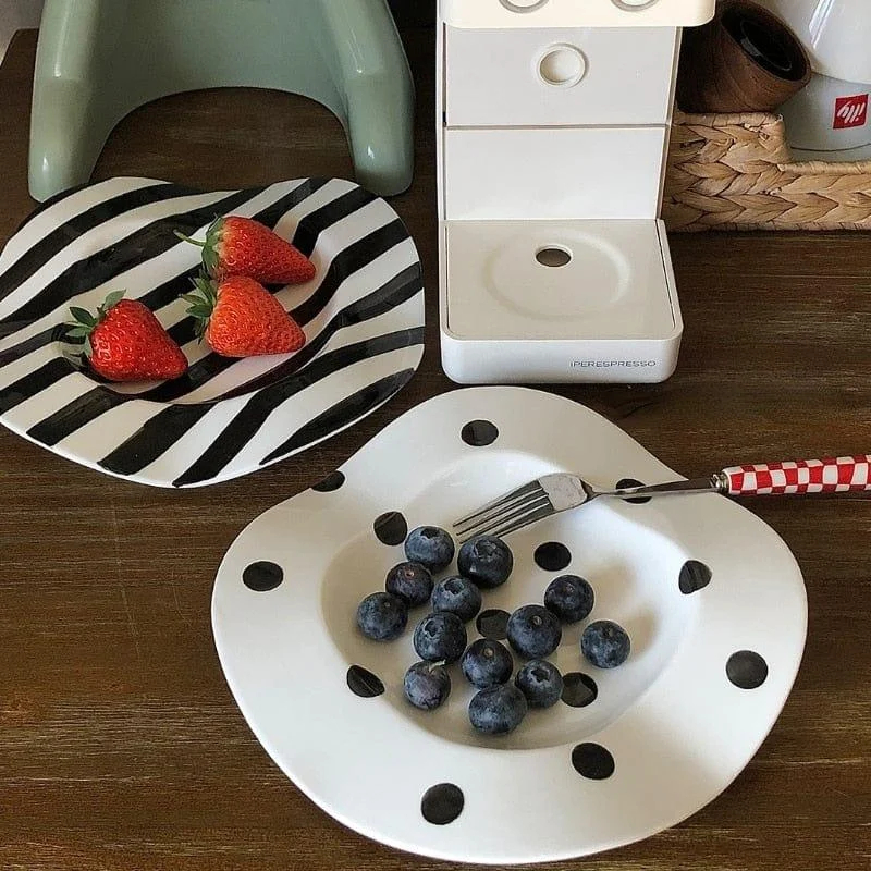 Dotted & Striped Irregular Desert Plates - Glova