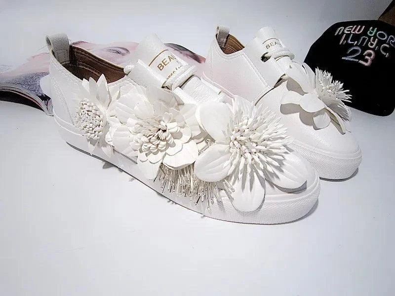 Edwina Floral Applique Casual Sneakers - Glova