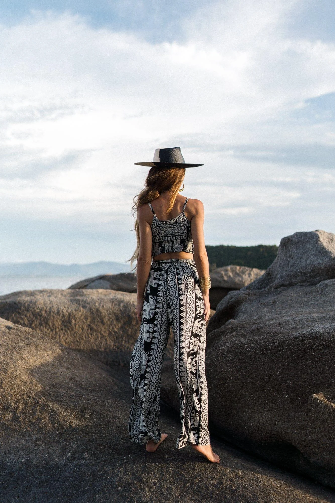 Ekaterina Black and White Boho Set - Glova