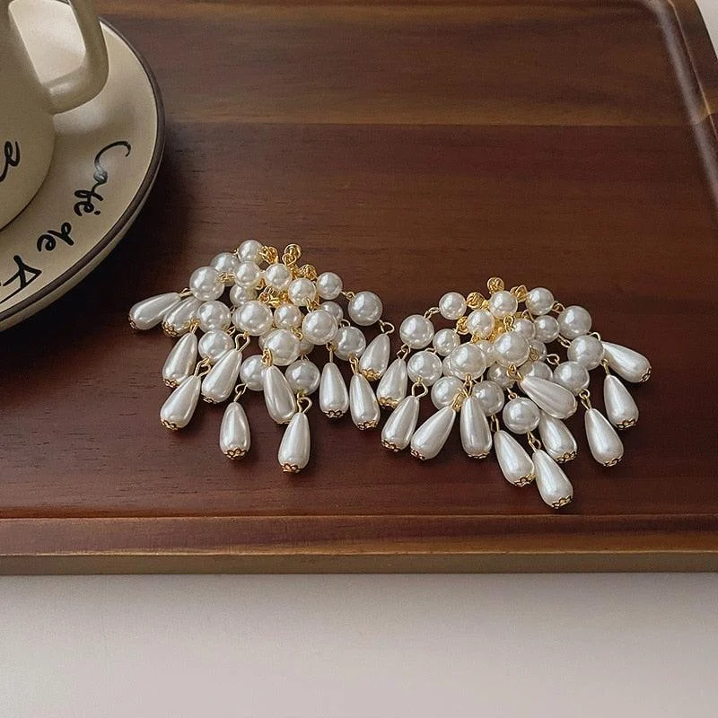 Elegant Bouquet of Pearl Drops Earrings - Glova