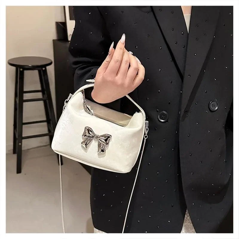 Elegant Bow Exquisite Chains Female Crossbody Bag - Glova