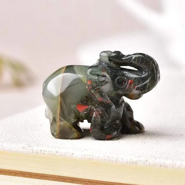 Elephant Carved Natural Crystal - Glova