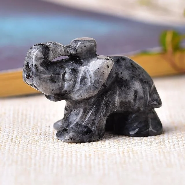 Elephant Carved Natural Crystal - Glova