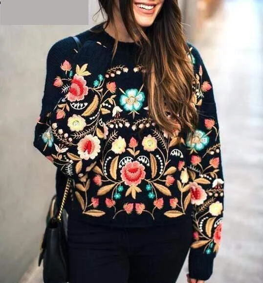 Embroidered Knit Sweater - Glova