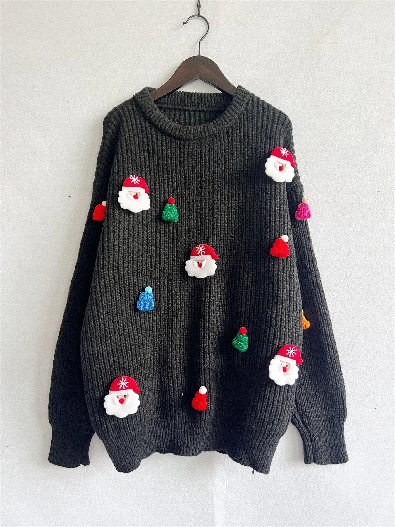 Embroidered Santa Pullover Sweater - Glova