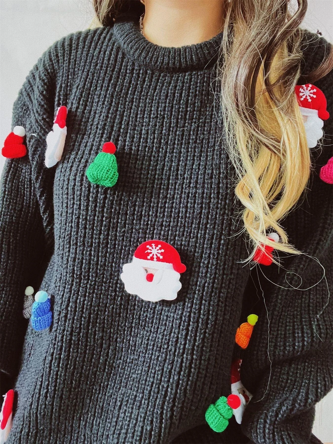 Embroidered Santa Pullover Sweater - Glova