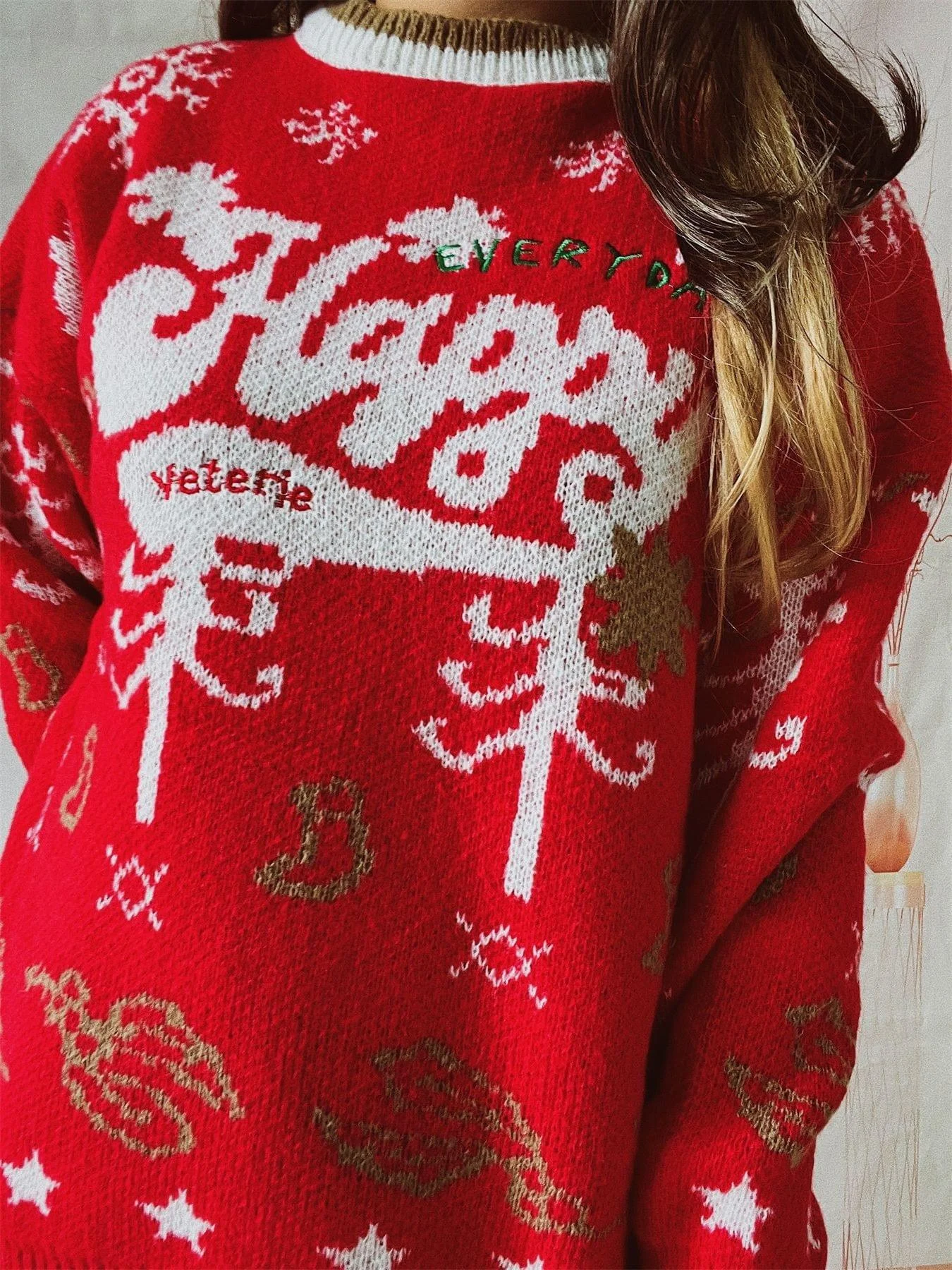 Everyday Happy Christmas Sweater - Glova