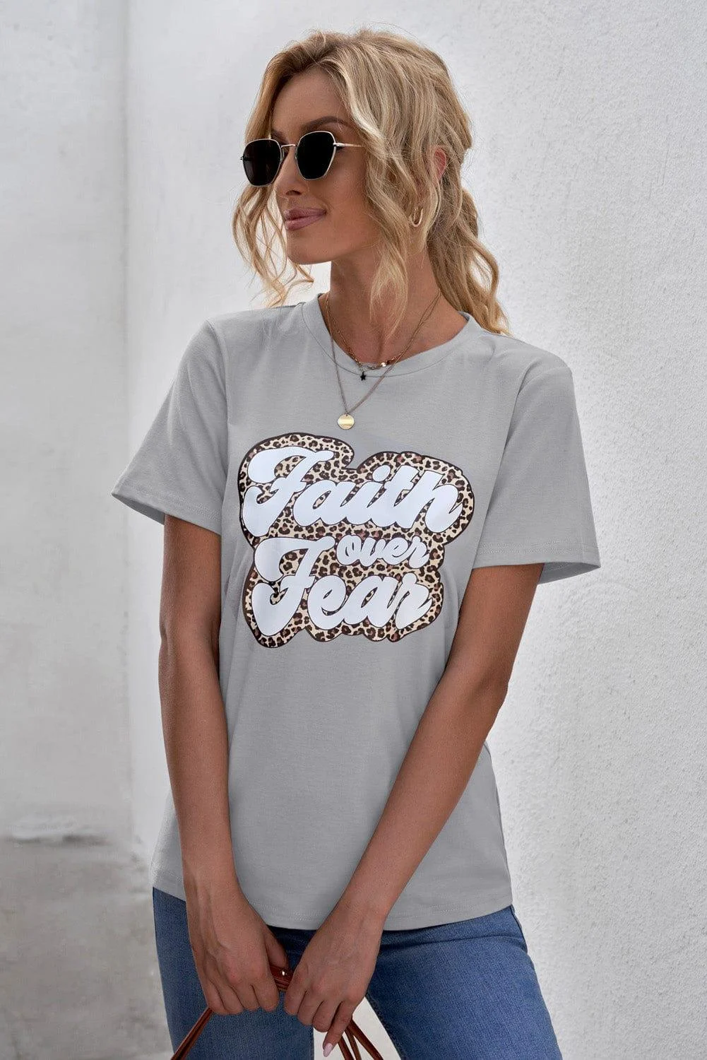 Faith Over Fear Graphic Tee - Glova