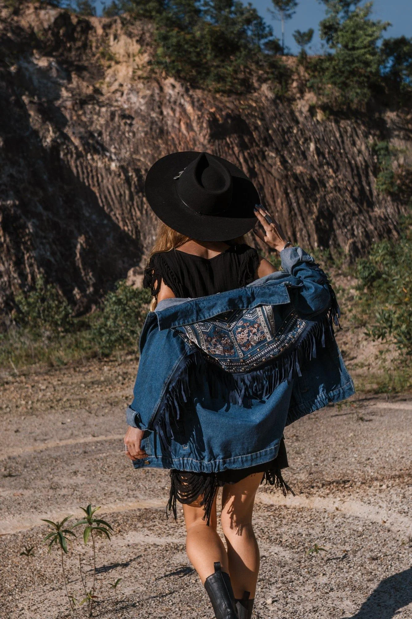 Floral Embroidered Denim Jacket - Glova