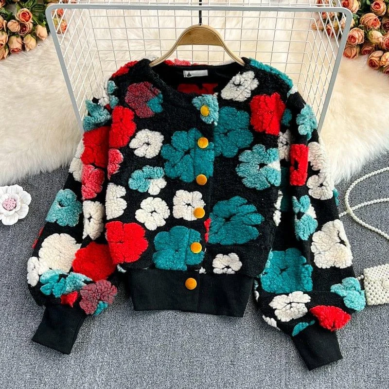 Flower Tufted Sweater - Glova