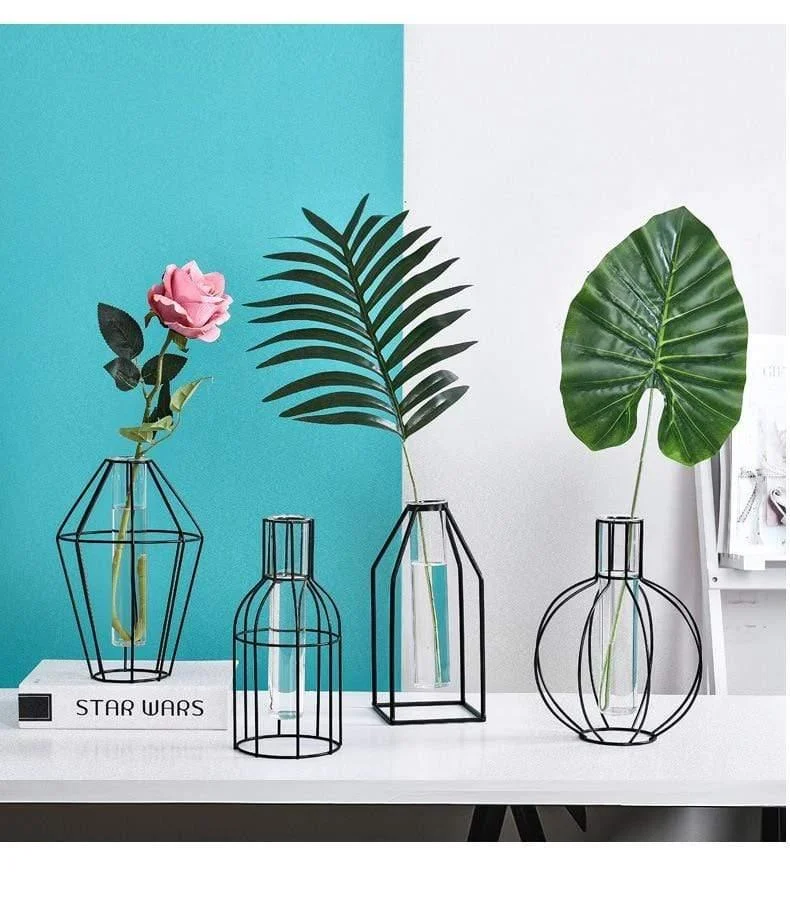 Geometric Nordic Iron Vases - Glova