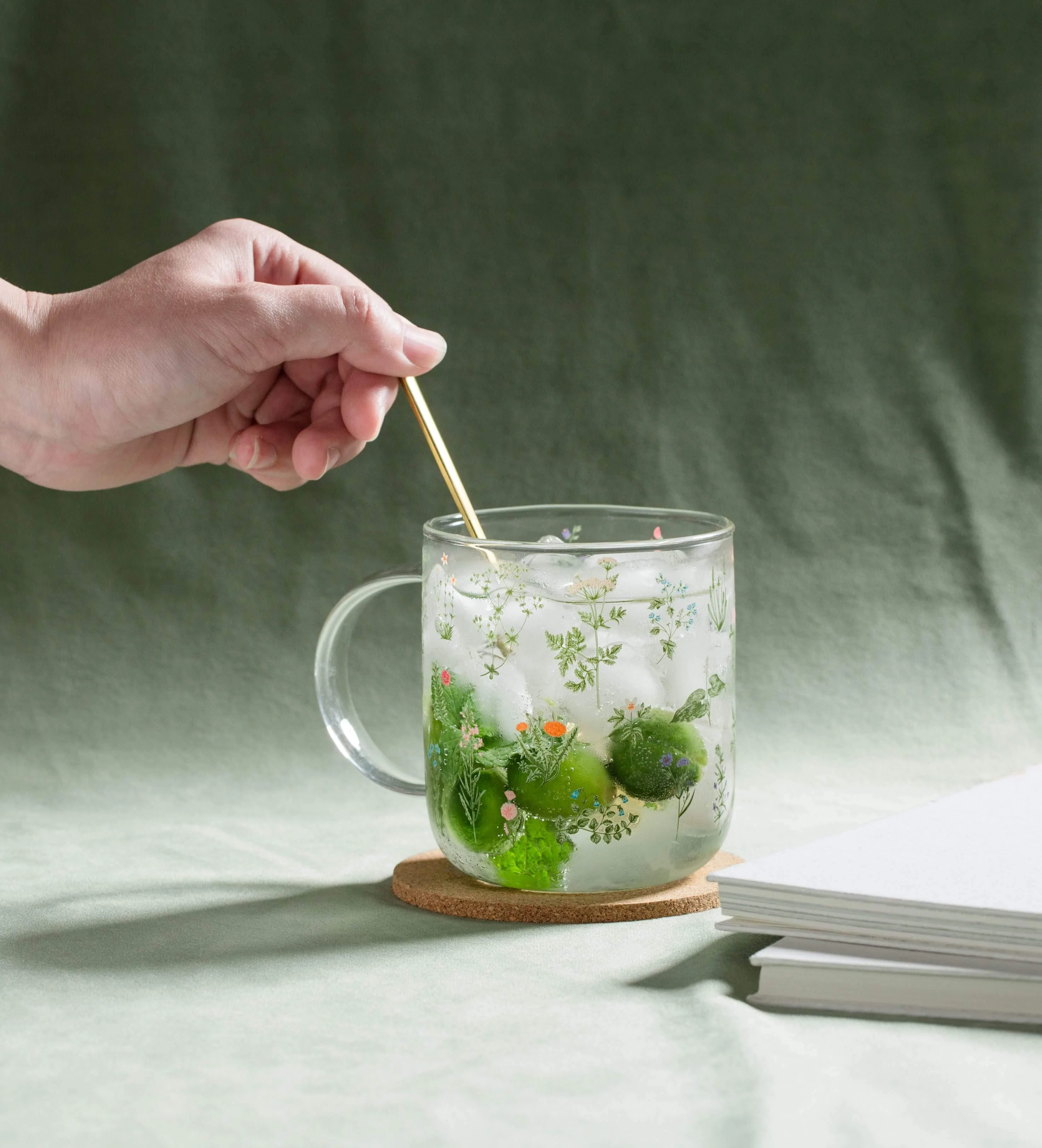 Grass & Flowers Glass Mug - Glova