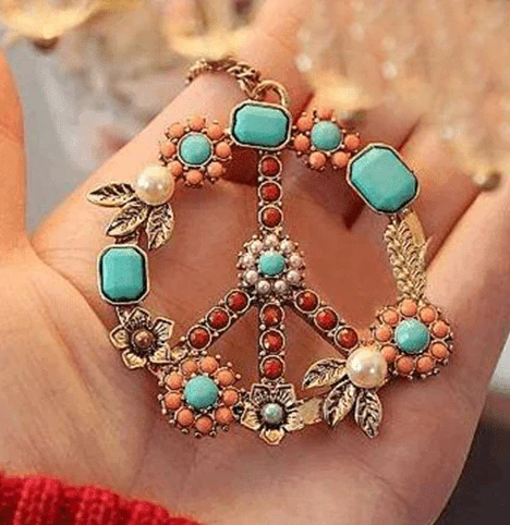 Hippie Peace Wreath Necklace - Glova