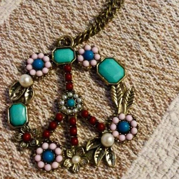 Hippie Peace Wreath Necklace - Glova