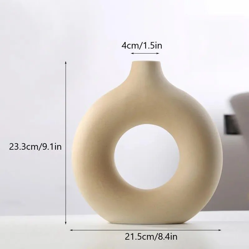 Hollow Minimalistic Ceramic Vase - Glova