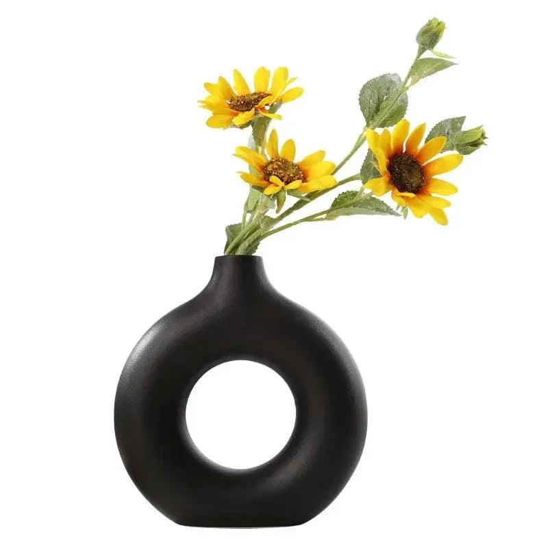 Hollow Minimalistic Ceramic Vase - Glova