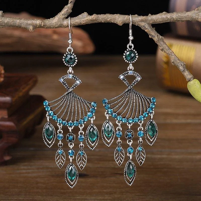 Hollow Rhinestone Drop Leaf Earrings - Glova