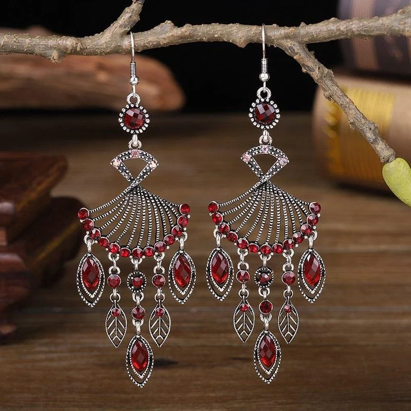 Hollow Rhinestone Drop Leaf Earrings - Glova