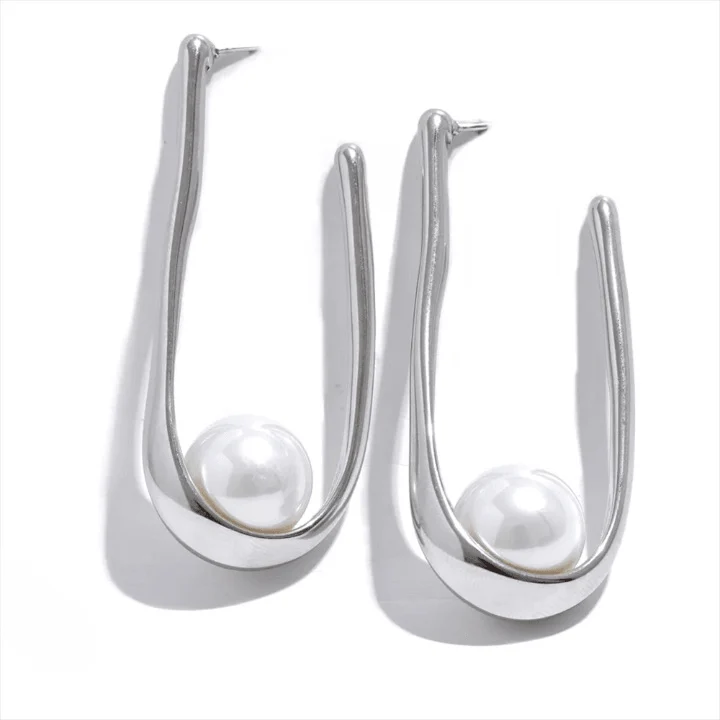 Ilana Pearl Oval Hoop Earrings - Glova