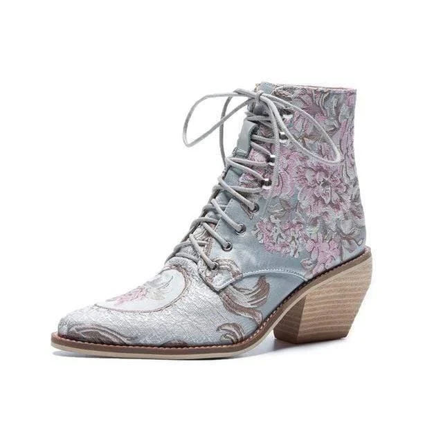 Jasmine Embroidered Boots - Glova