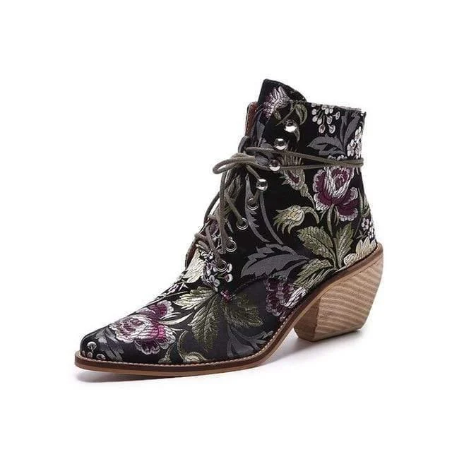 Jasmine Embroidered Boots - Glova