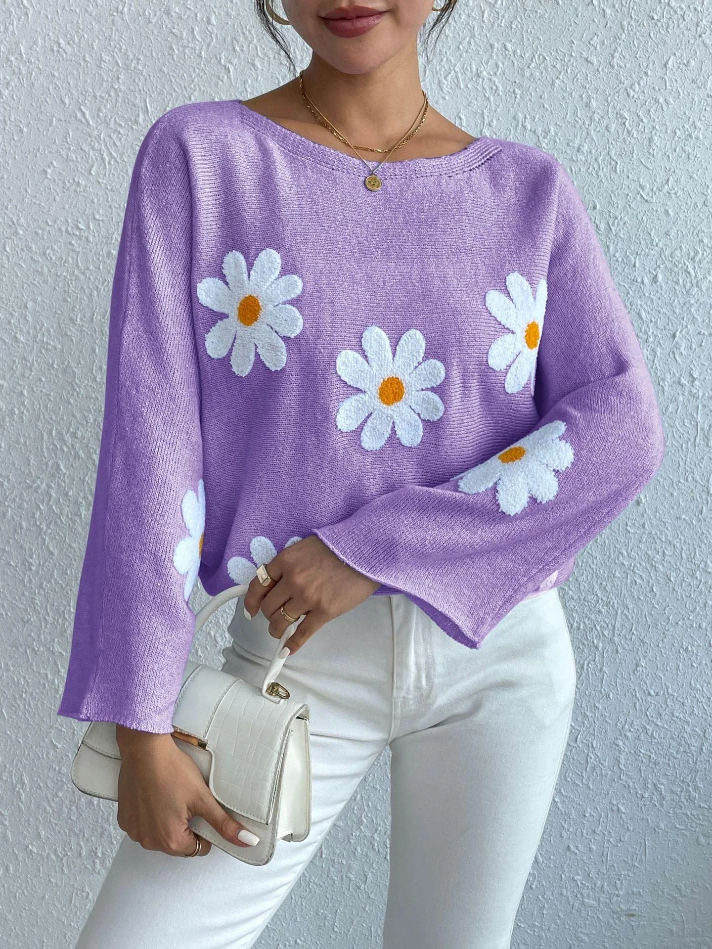 Kendall Embroidered Daisies Sweater - Glova