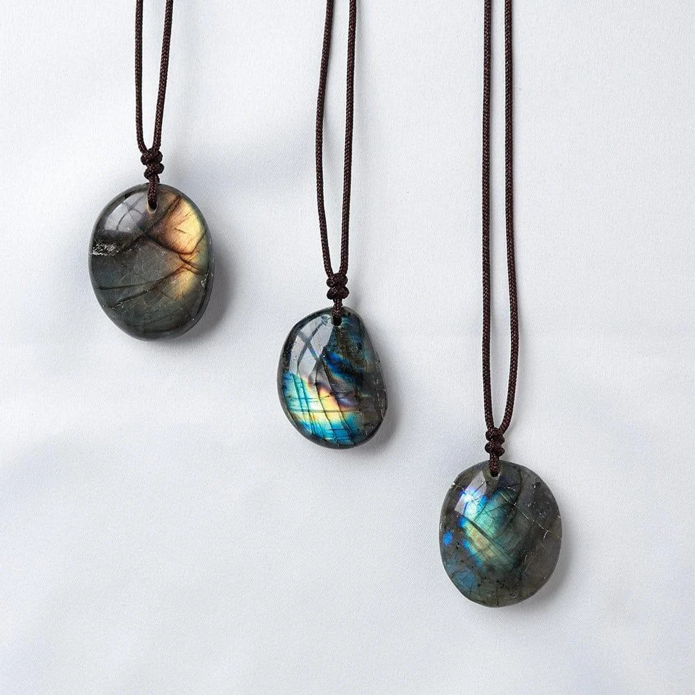 Labradorite Amulet Pendant Necklace - Glova