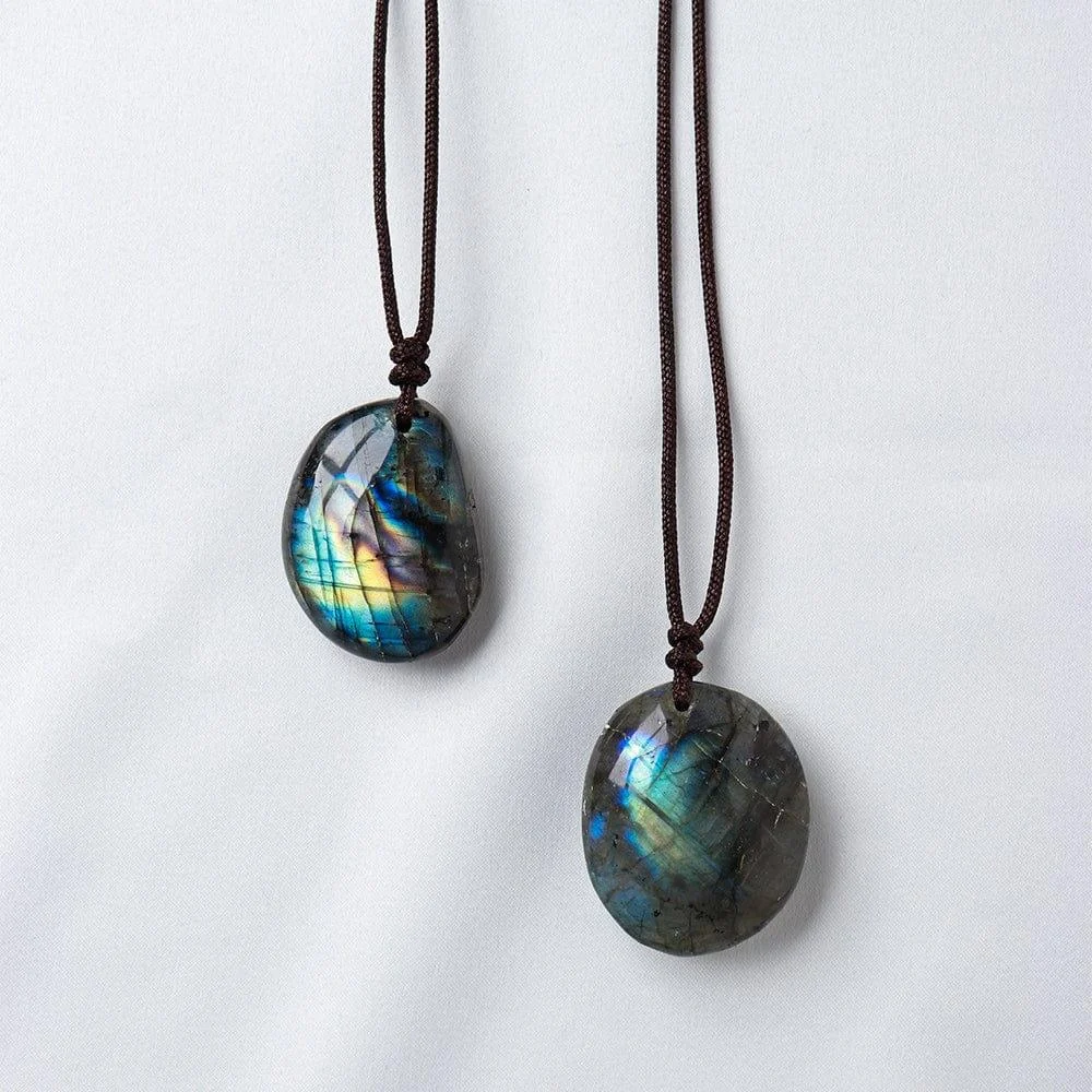 Labradorite Amulet Pendant Necklace - Glova