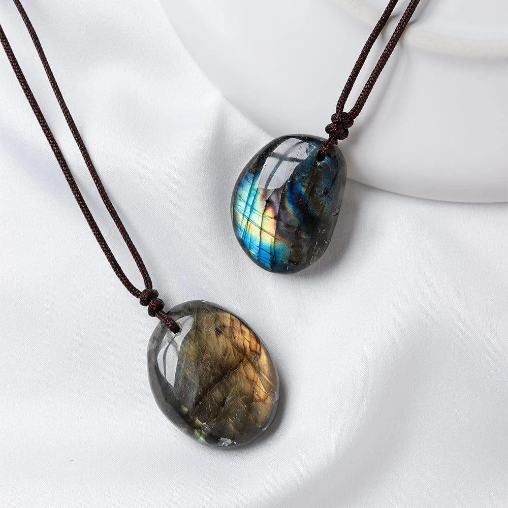 Labradorite Amulet Pendant Necklace - Glova