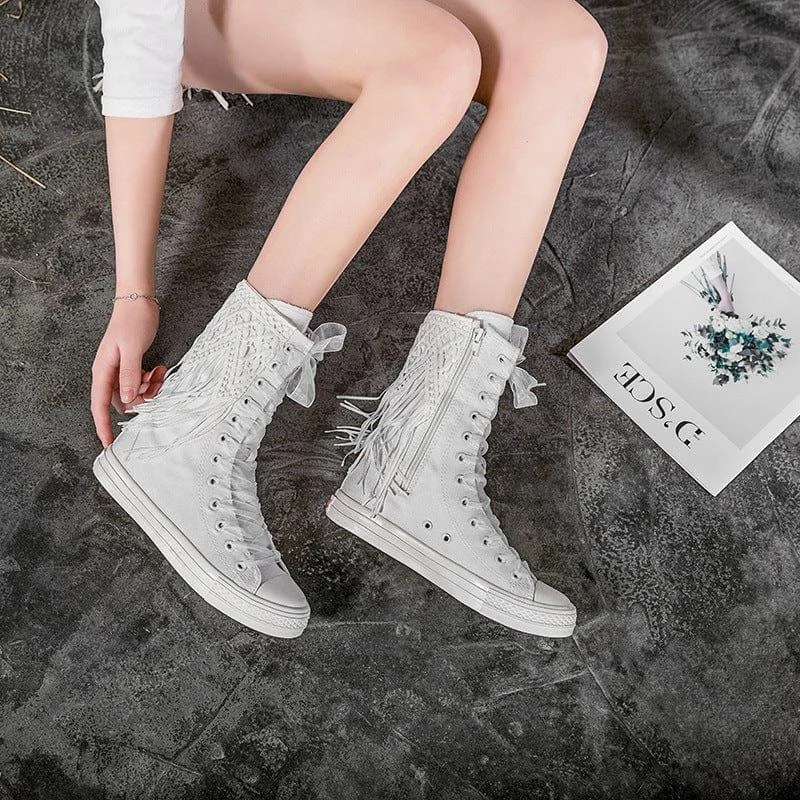 Lace Embroidery Flat Boots - Glova